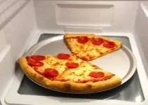 pizza na geladeira
