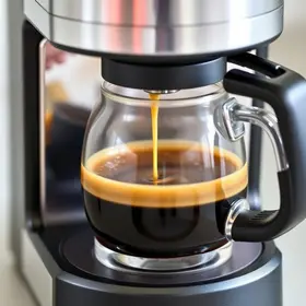 como limpar a cafeteira corretamente