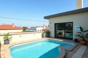 casa em terreno estreito com piscina na cobertura