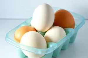 como conservar ovos cozidos na geladeira